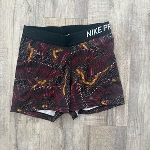 Nike Pro Feather Print Shorts size small